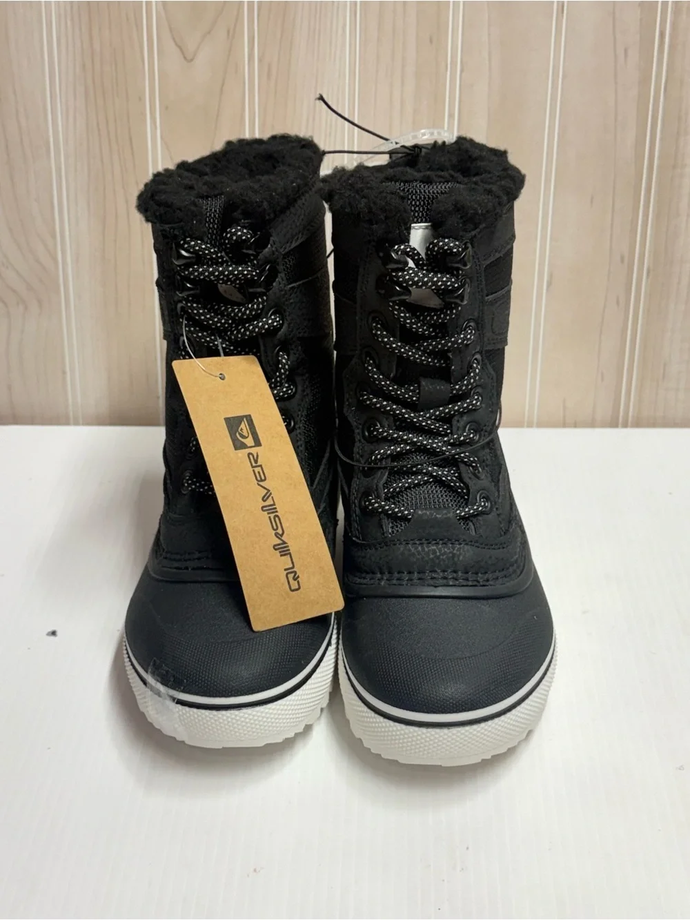 Quiksilver Women's Black Winter Lace-Up Boots with White Soles